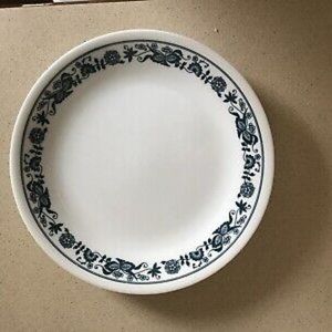 Vintage CORELLE Set Of 5 LUNCHEON PLATES Medium 8 1/2 Inch OLD TOWN Blue Onion